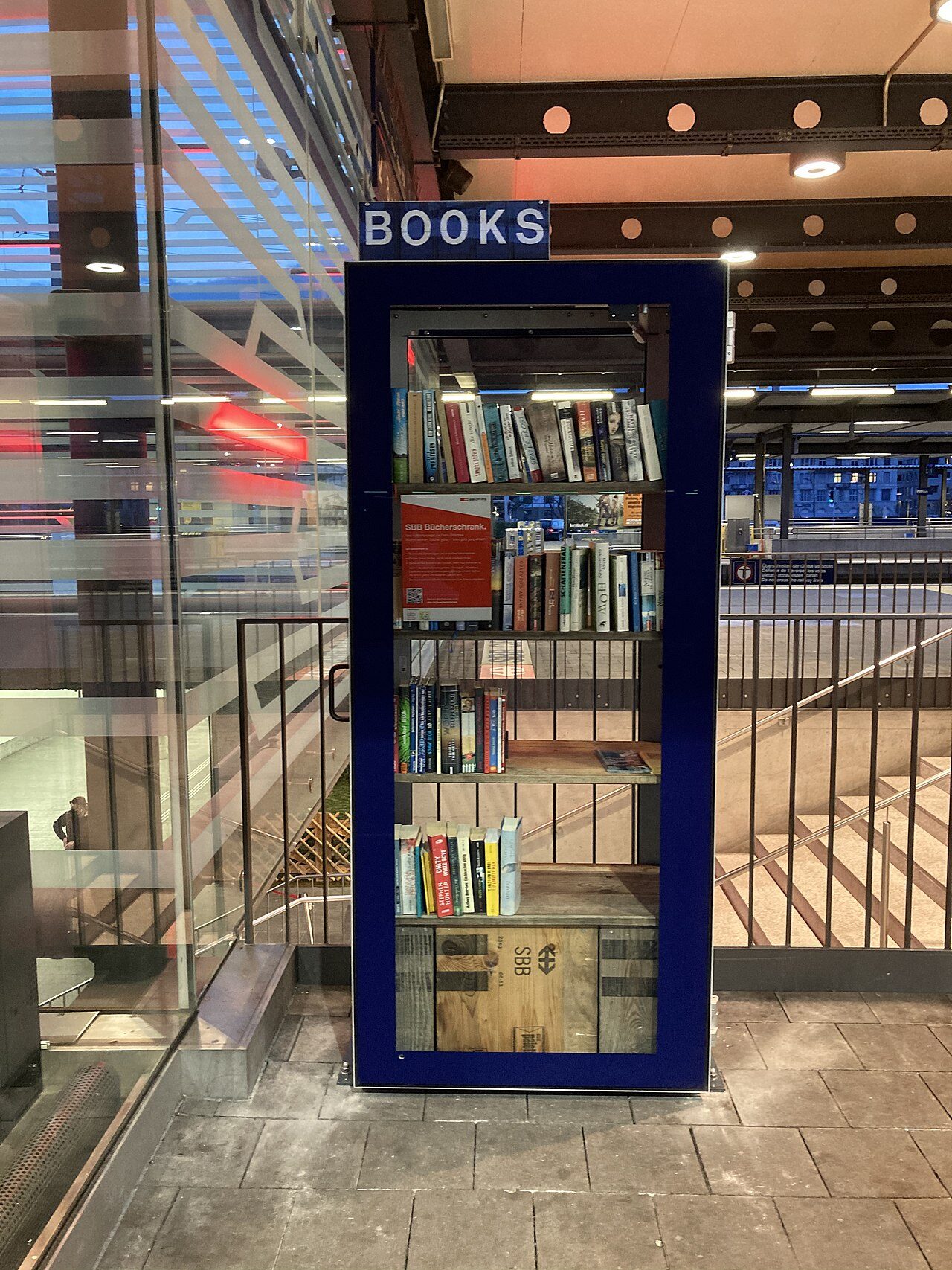 Книжная полка для раздачи — Bad Tölz