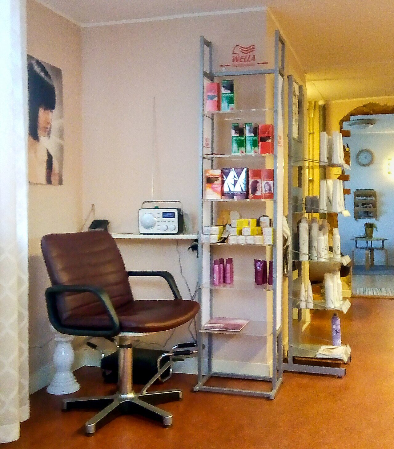 Mobile hairdresser: cut & colour at home — Usingen