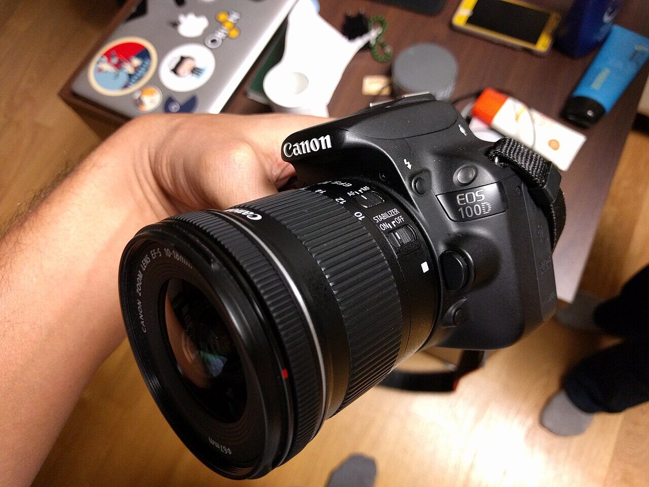 DSLR Canon + 18-55mm — Eschershausen
